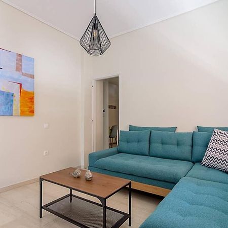 Cozy Flat With 1 Bedroom Next To Metro Station Афіни Екстер'єр фото