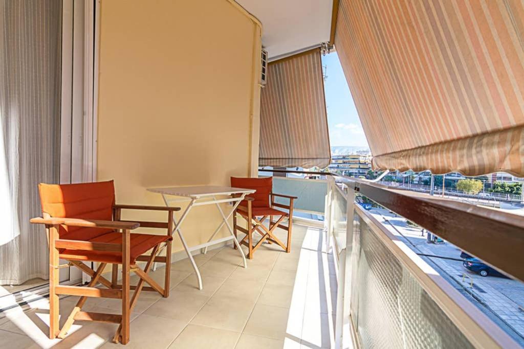 Cozy Flat With 1 Bedroom Next To Metro Station Афіни Екстер'єр фото