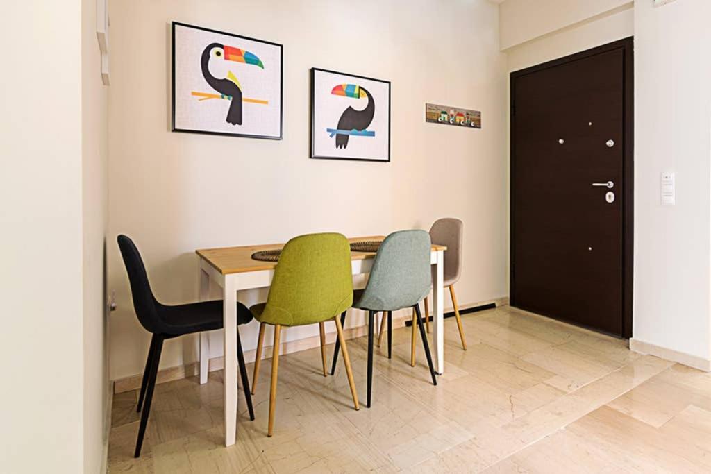 Cozy Flat With 1 Bedroom Next To Metro Station Афіни Екстер'єр фото