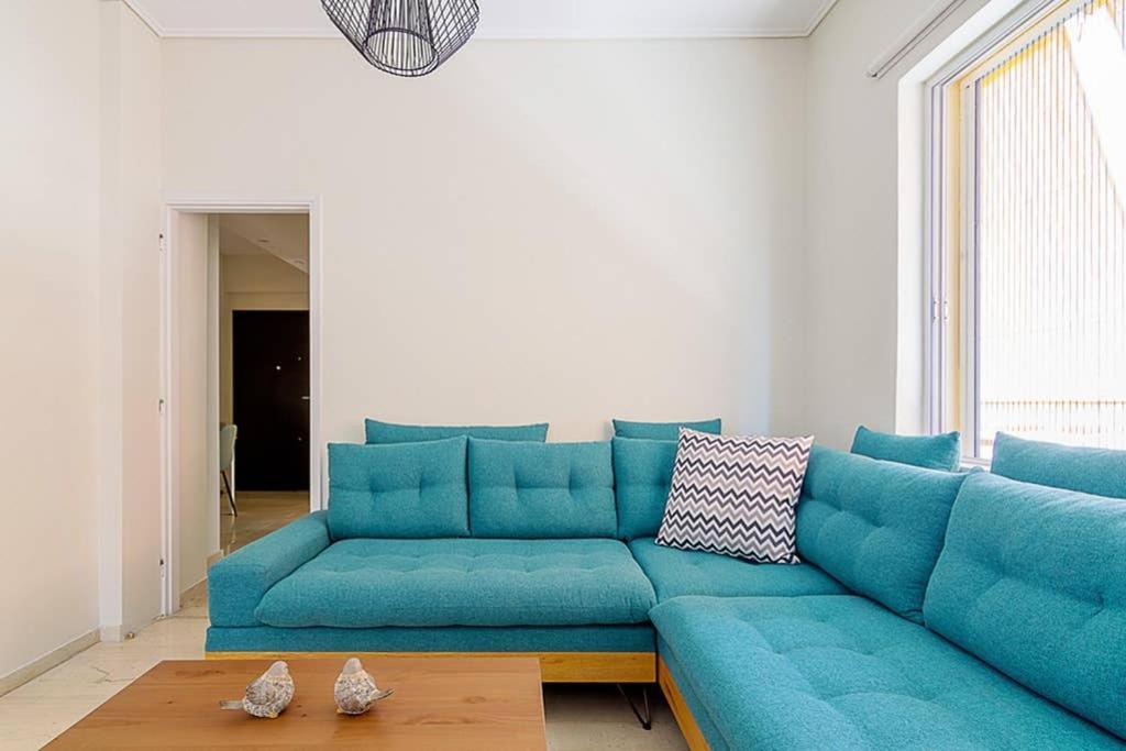 Cozy Flat With 1 Bedroom Next To Metro Station Афіни Екстер'єр фото